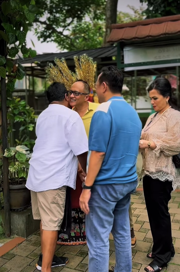 momen ultah Rano Karno ke-62 jadi ajang kumpul artis senior © berbagai sumber