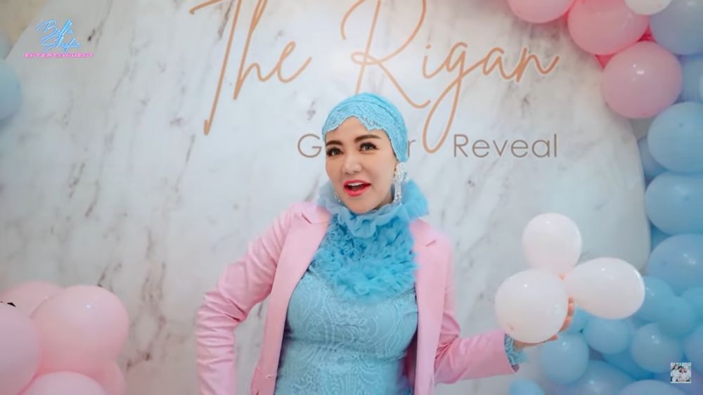 momen gender reveal anak ke-2 Bella Shofie © berbagai sumber