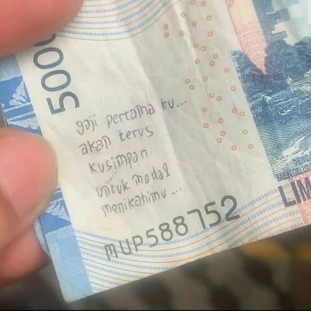 coretan lucu di uang kertas © berbagai sumber