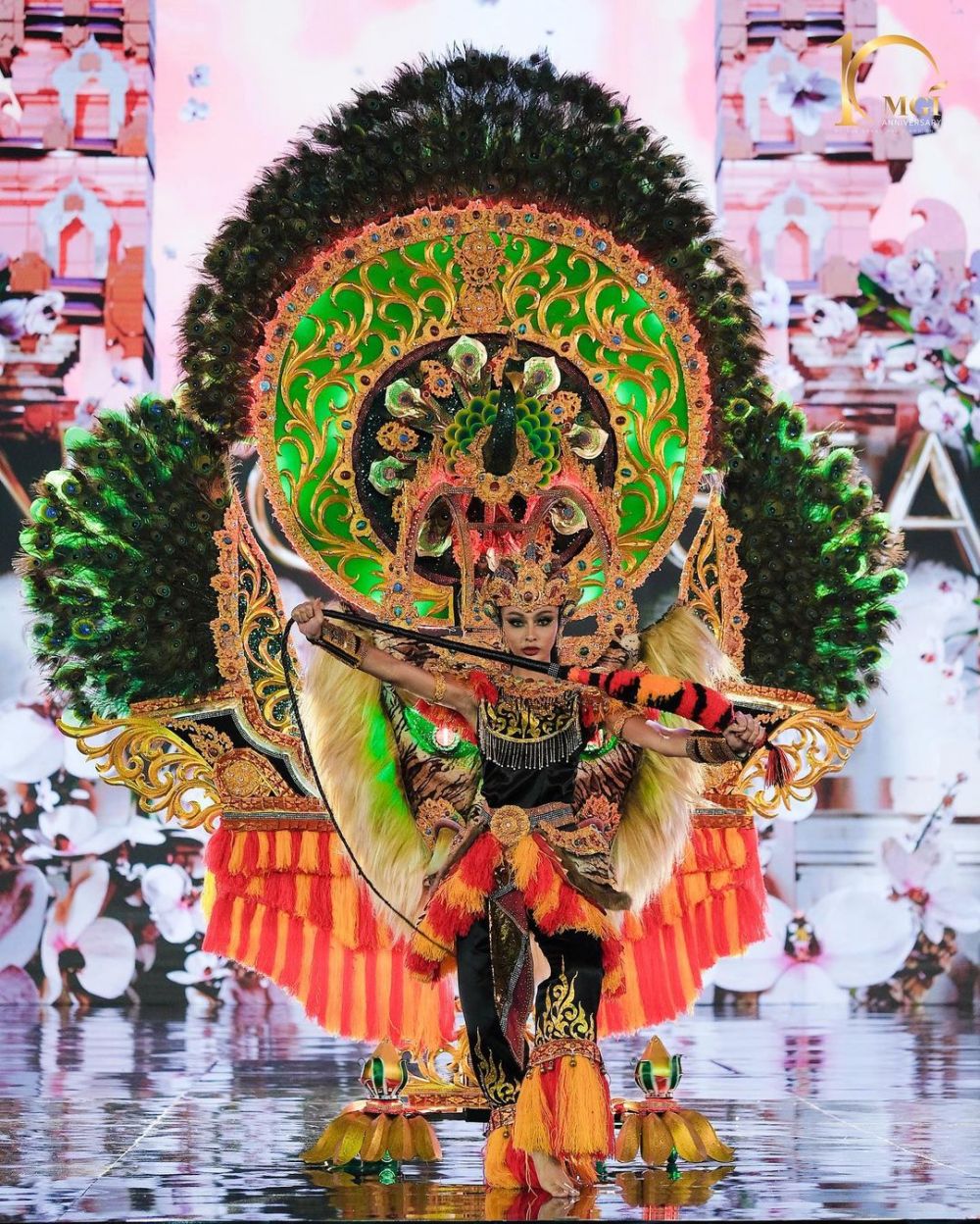 10 Kostum nasional Indonesia di Miss Grand Internasional © 2022 berbagai sumber