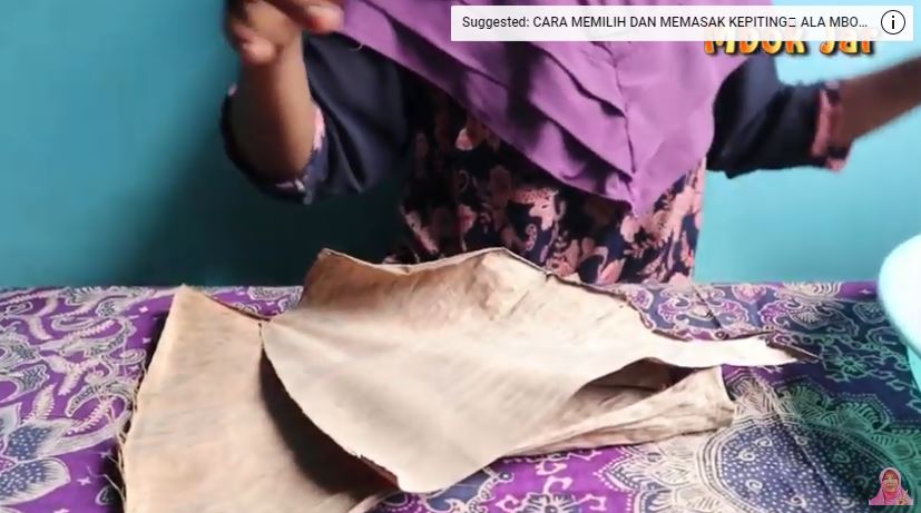 Trik simpan gula aren pakai daun pisang agar tak cepat mencair