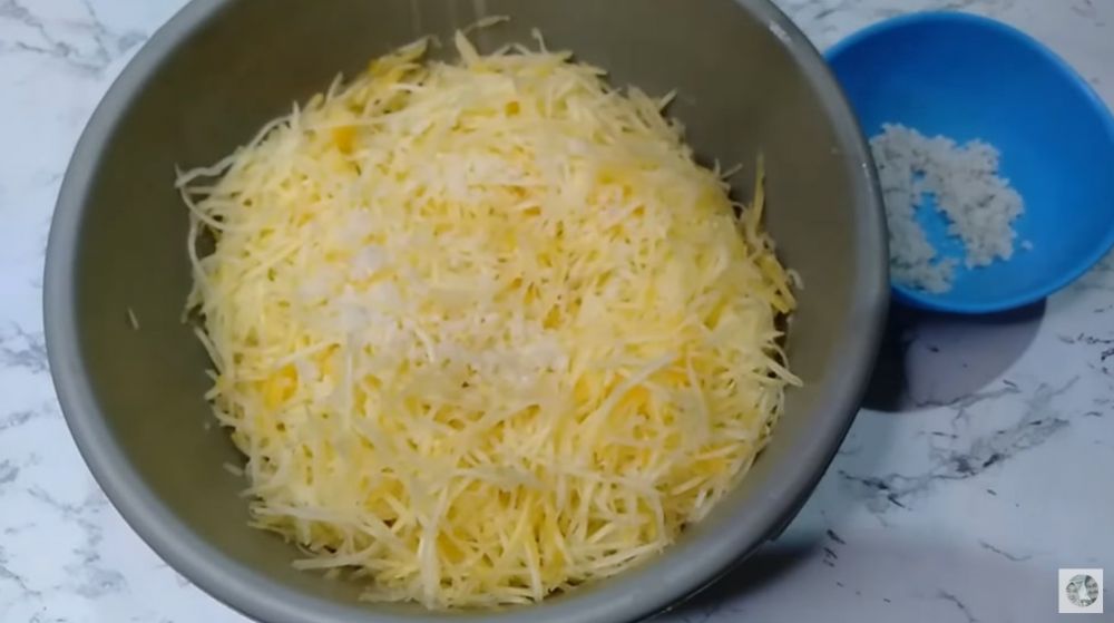 Cara bersihkan getah pepaya muda sebelum dimasak, pakai 1 bahan dapur