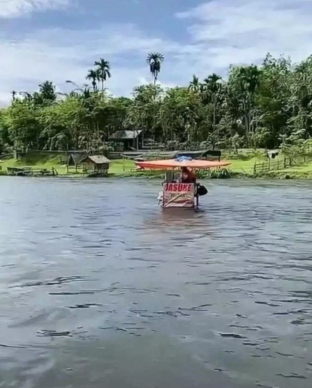 Jualan di tempat nggak biasa Berbagai sumber Jualan di tempat nggak biasa Berbagai sumber