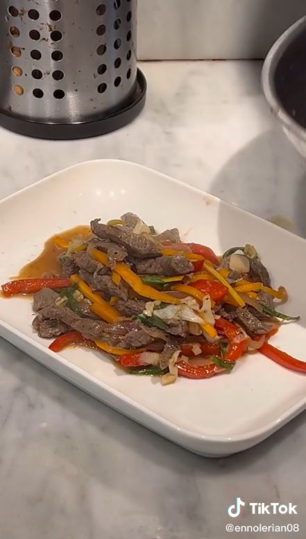 15 Inspirasi lauk sehari-hari Enno Lerian, bikin betah makan di rumah