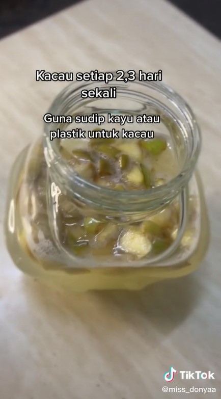 5 Cara mudah membuat cuka apel untuk dikonsumsi, dijamin antigagal