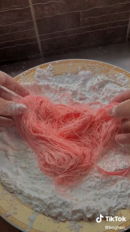 7 Cara bikin gulali rambut nenek agar tak keras, simpel dan antigagal