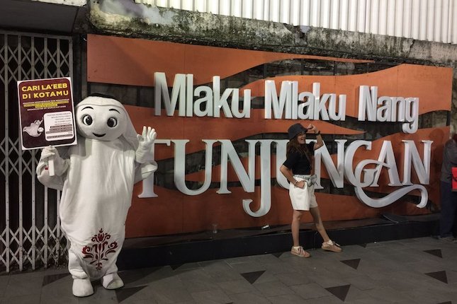 Maskot Piala Dunia dari masa ke masa, La'eeb 2022 kunjungi Surabaya