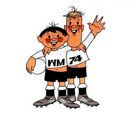 Maskot Piala Dunia dari masa ke masa, La'eeb 2022 kunjungi Surabaya