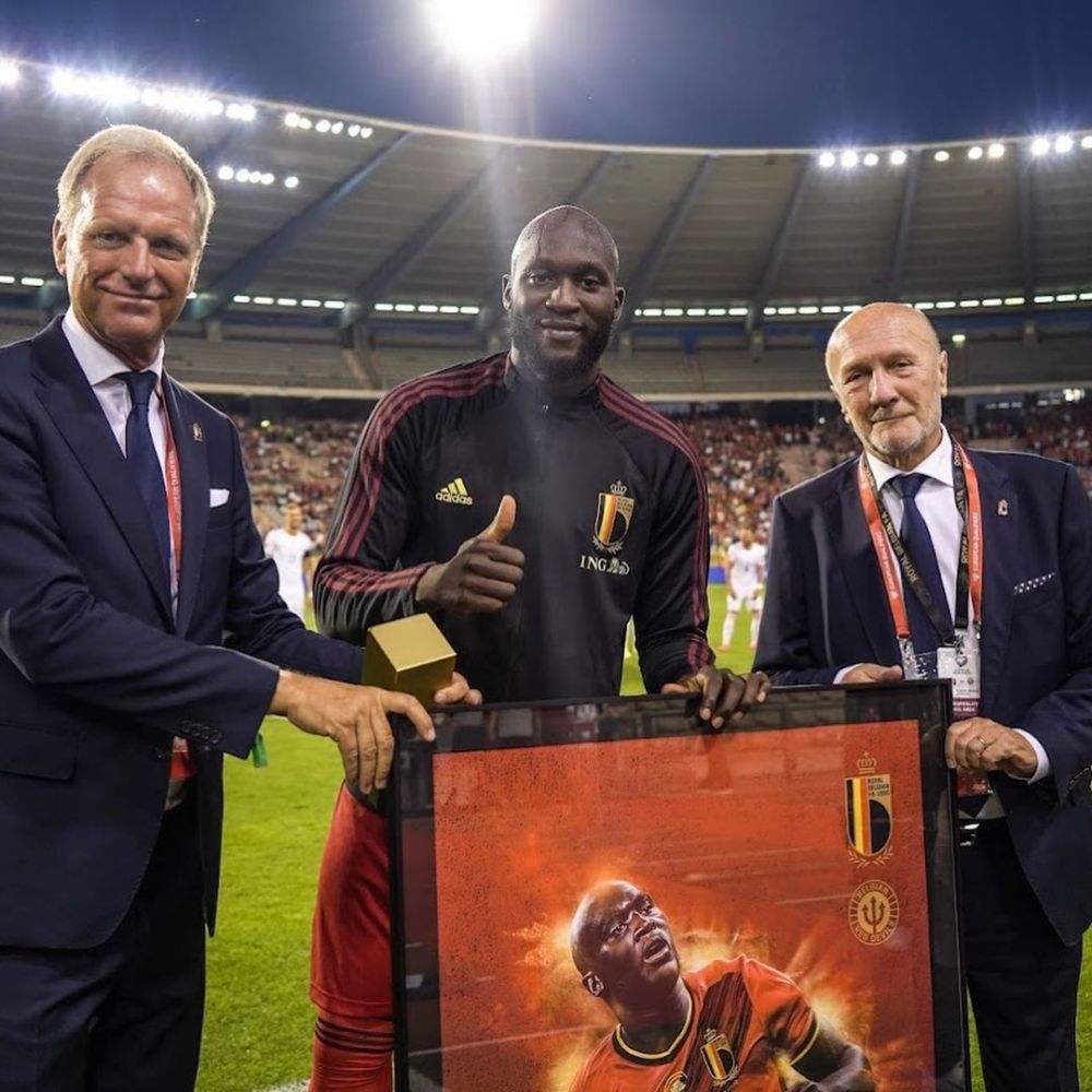 Tak cuma jago bola, ini daftar pemain Piala Dunia dengan gelar sarjana