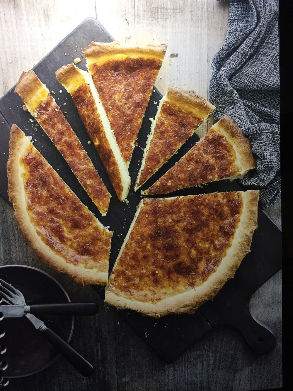 potret piza dipotong nggak simetris © berbagai sumber potret piza dipotong nggak simetris © berbagai sumber