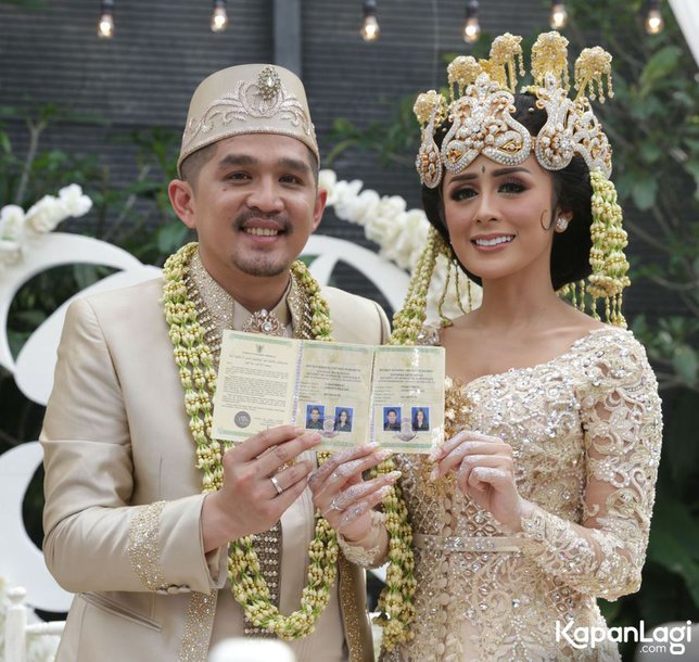 potret pedangdut wanita saat menikah © berbagai sumber