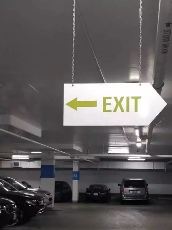 petunjuk jalan nggak sesuai © berbagai sumber petunjuk jalan nggak sesuai © berbagai sumber