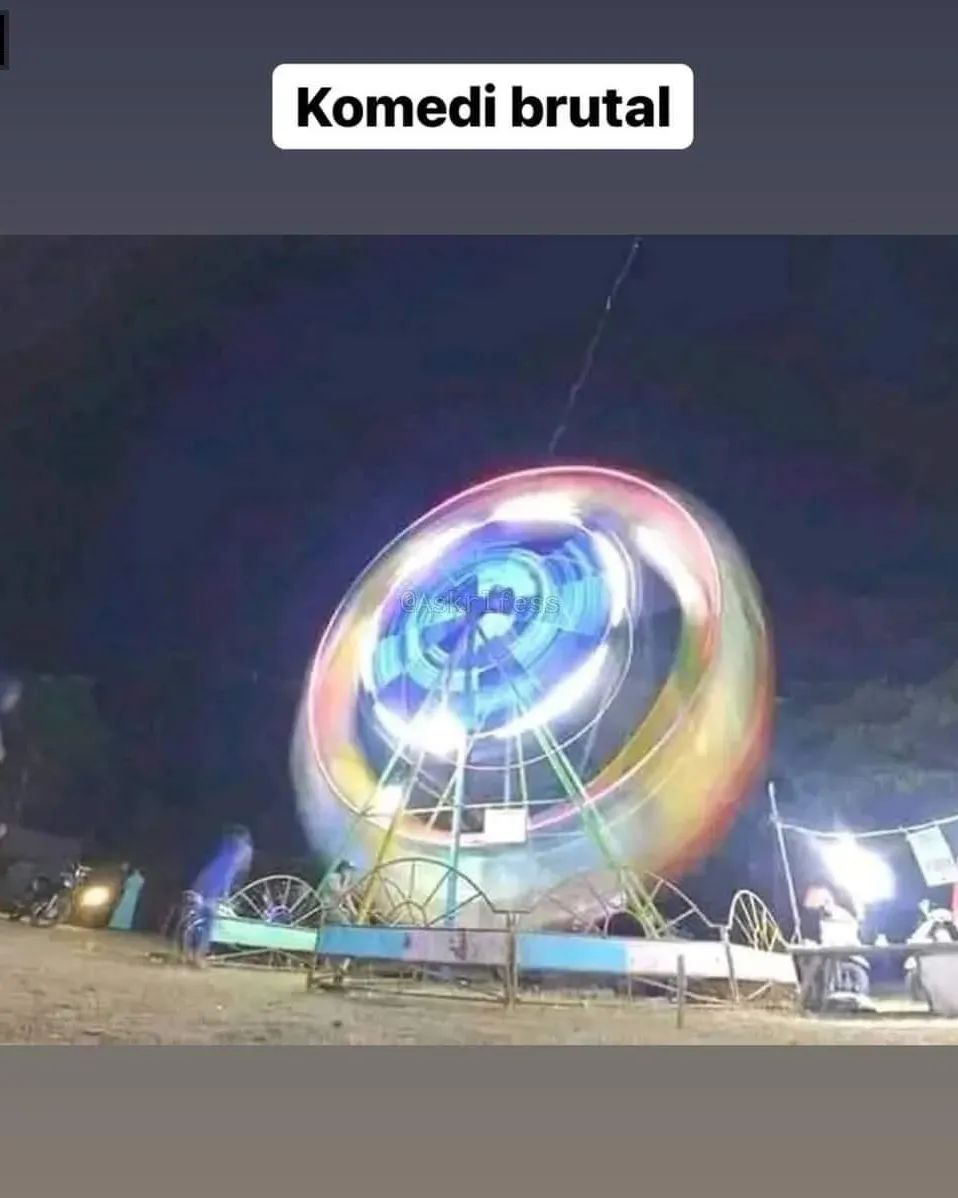 momen di pasar malam nyeleneh © berbagai sumber