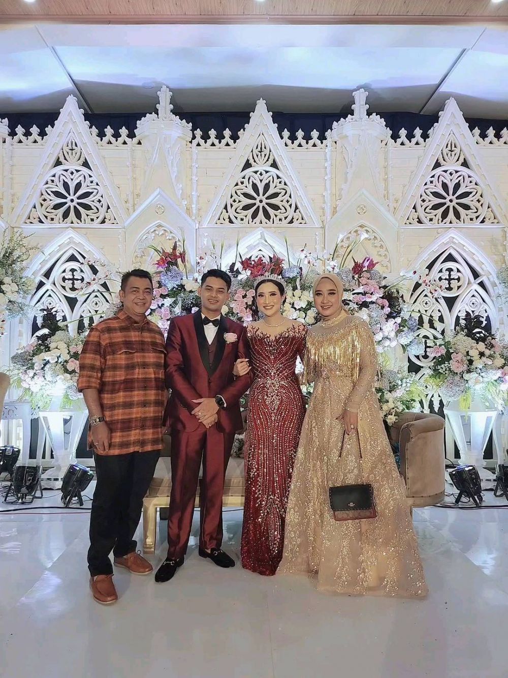 pesohor hadiri resepsi Yeni Inka © berbagai sumber pesohor hadiri resepsi Yeni Inka © berbagai sumber