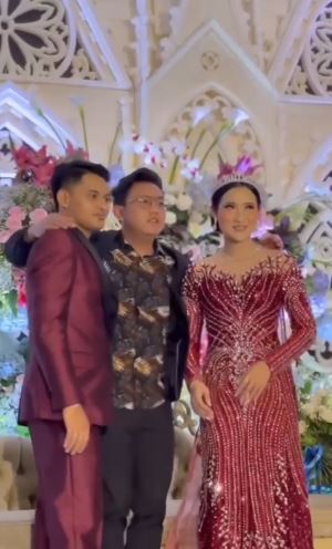 pesohor hadiri resepsi Yeni Inka © berbagai sumber pesohor hadiri resepsi Yeni Inka © berbagai sumber