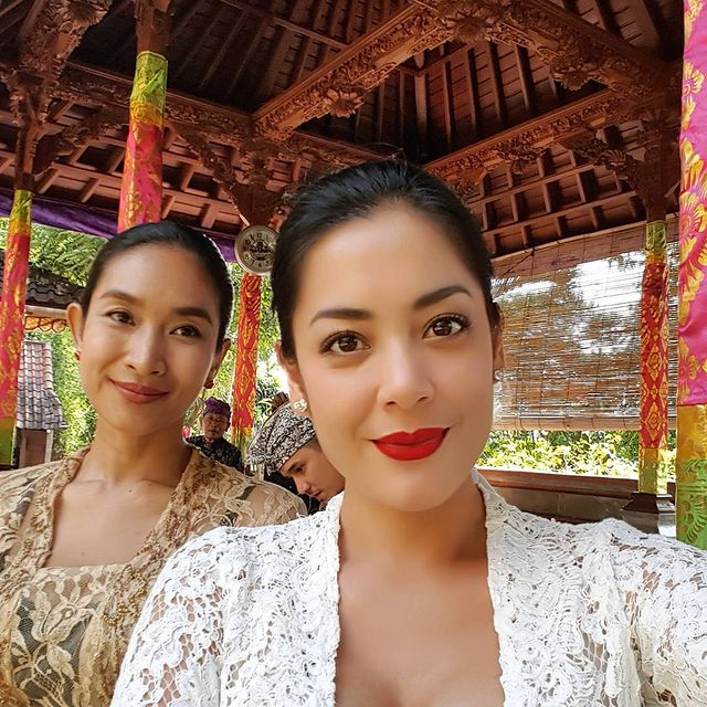 Sahabatan 23 tahun, 9 momen Lulu Tobing & Happy Salma dulu hingga kini © 2022 brilio.net Sahabatan 23 tahun, 9 momen Lulu Tobing & Happy Salma dulu hingga kini © 2022 brilio.net