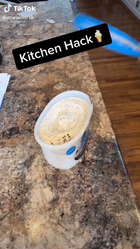 Trik simpel menyimpan es krim dalam freezer agar teksturnya tak keras