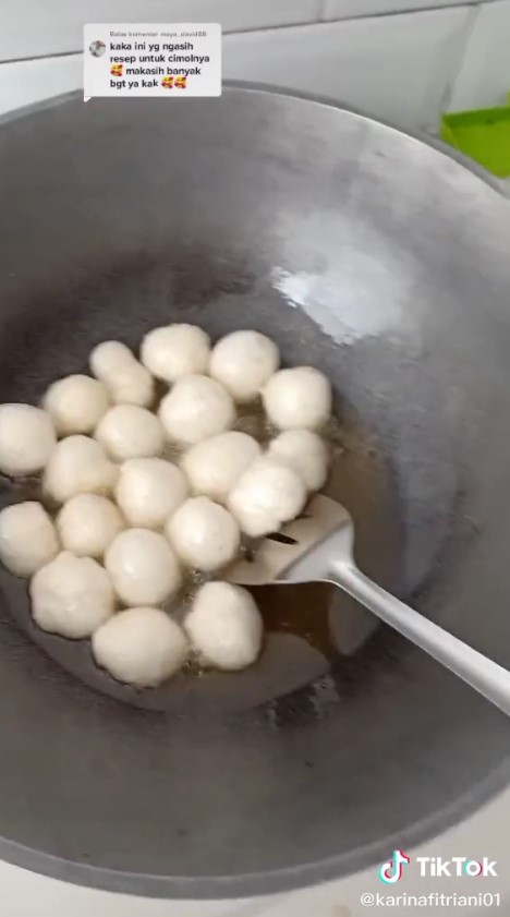 5 Trik menggoreng cimol kopong, antimeledak dan mudah ditiru