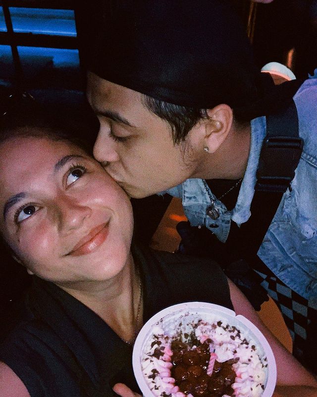 Gaya pacaran Bastian Steel dan Sitha Marino berbagai sumber