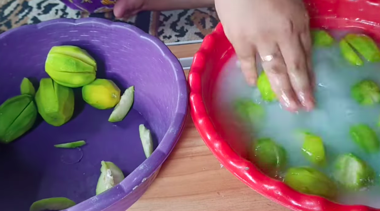 5 Cara bikin manisan kedondong, segar dan renyah tahan lama