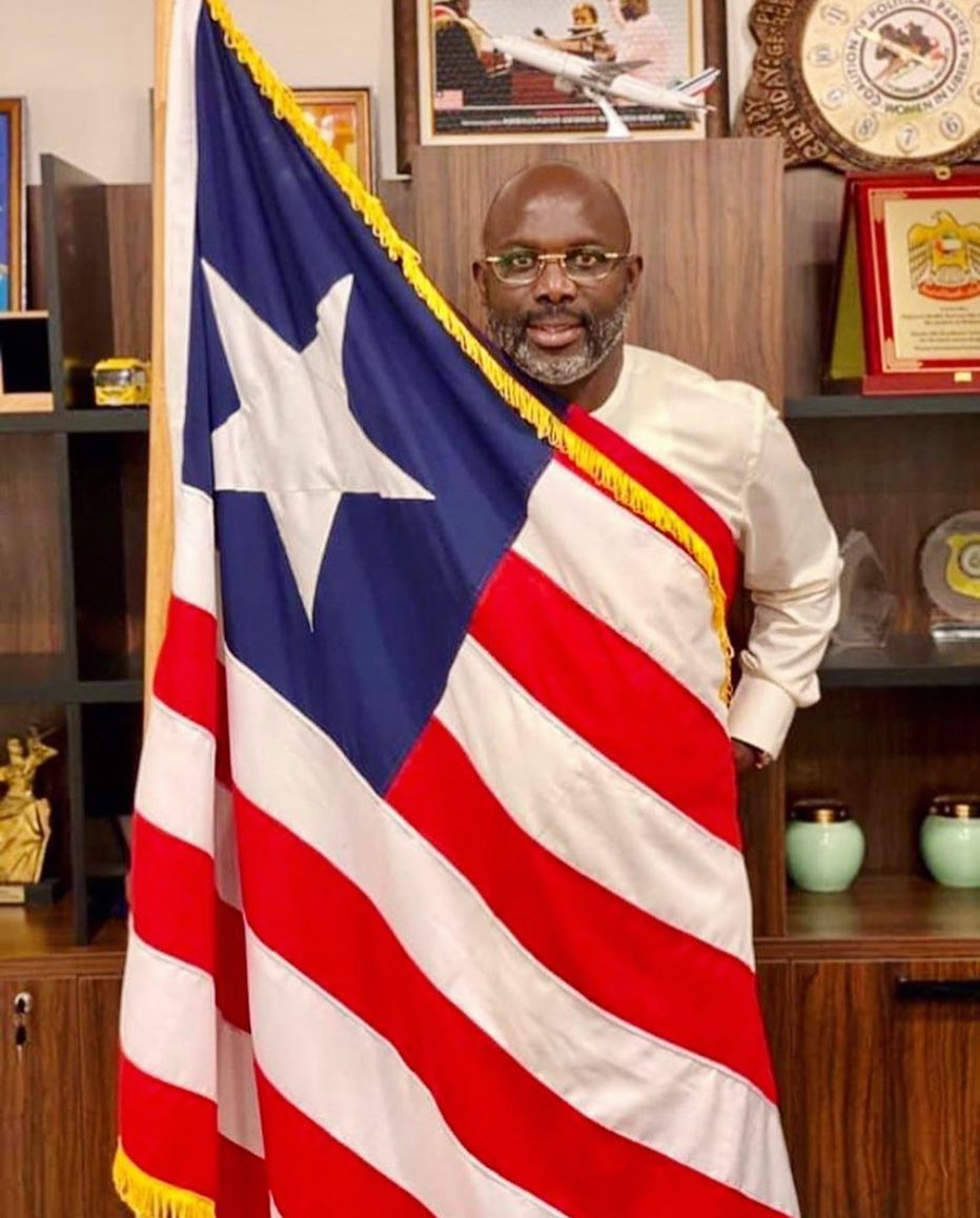 Gemilang di lapangan, 5 pesepak bola ini juga sukses jadi pejabat