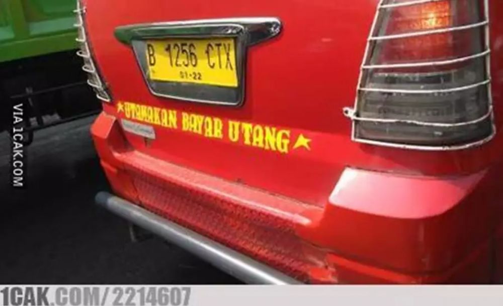 Tulisan di angkutan umum Berbagai sumber