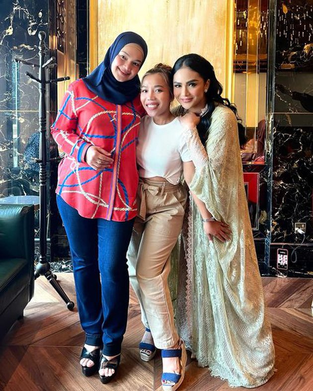 temu kangen Krisdayanti dan Siti Nurhaliza © Instagram