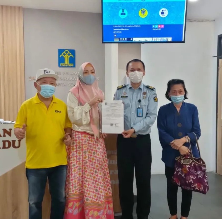 Kebersamaan Angelina Sondakh dan ayah Berbagai sumber