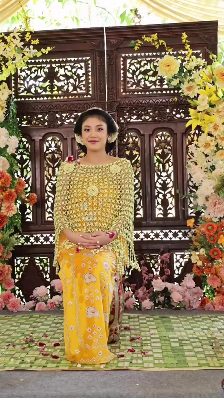 momen mitoni canti tachril © berbagai sumber