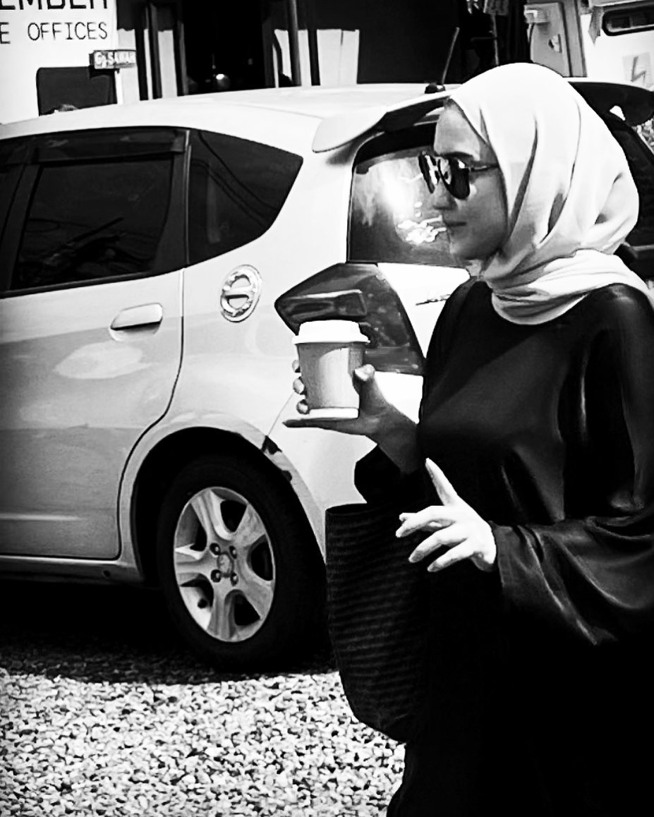 potret terbaru Tia Ivanka yang gemar berbagi Jumat Berkah © berbagai sumber potret terbaru Tia Ivanka yang gemar berbagi Jumat Berkah © berbagai sumber