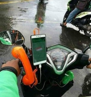 speedometer motor bentuknya nyeleneh © berbagai sumber