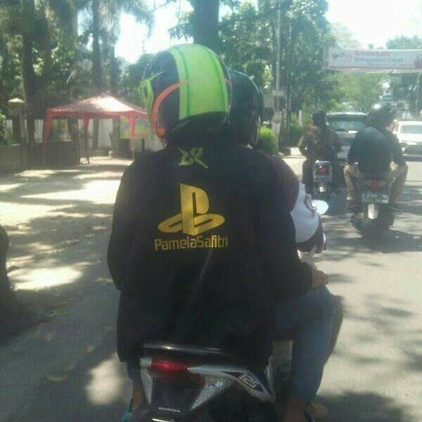 baju pengendara motor harus jeli © berbagai sumber