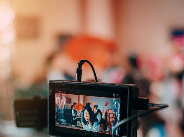 Jenaka Mahila anak Tora Sudiro berbagai sumber Jenaka Mahila anak Tora Sudiro berbagai sumber