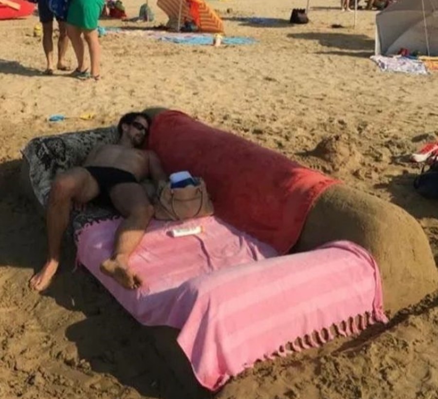 Kelakuan random orang berjemur Berbagai sumber Kelakuan random orang berjemur Berbagai sumber