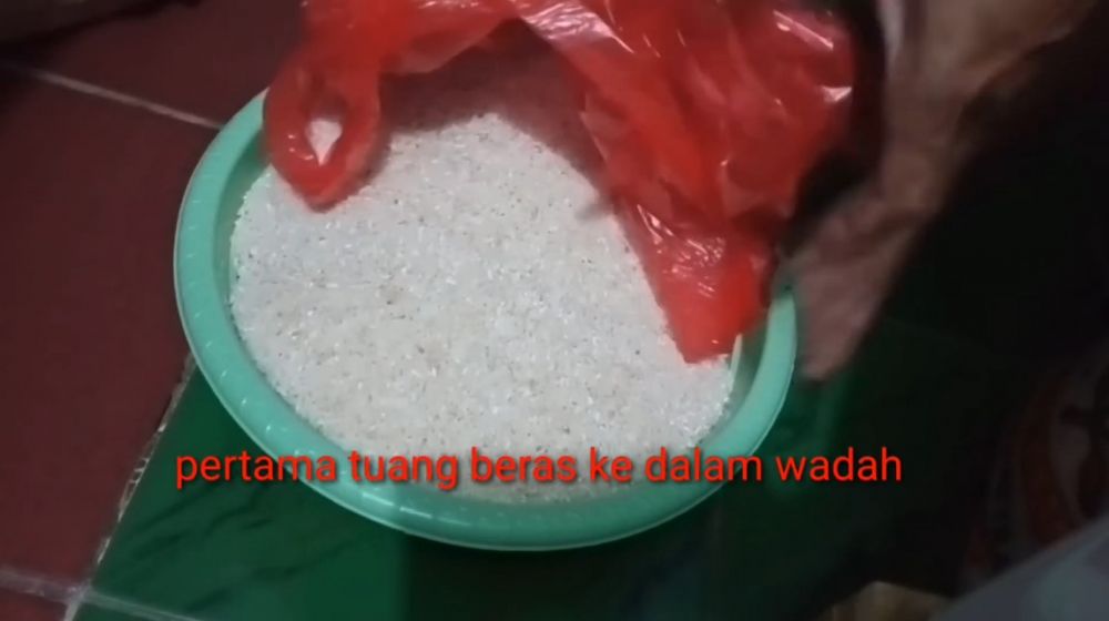 Tak banyak yang tahu, begini trik mudah basmi semut di tumpukan beras