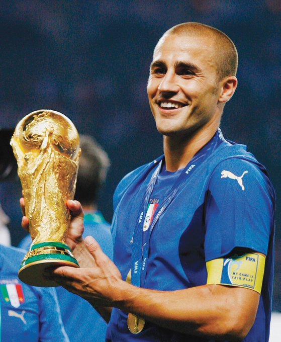 Kabar terkini pemain Italia juara Piala Dunia 2006, Iaquinta dipenjara