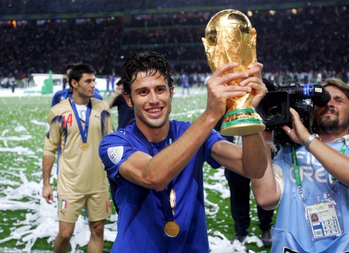 Kabar terkini pemain Italia juara Piala Dunia 2006, Iaquinta dipenjara