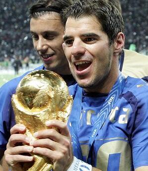 Kabar terkini pemain Italia juara Piala Dunia 2006, Iaquinta dipenjara