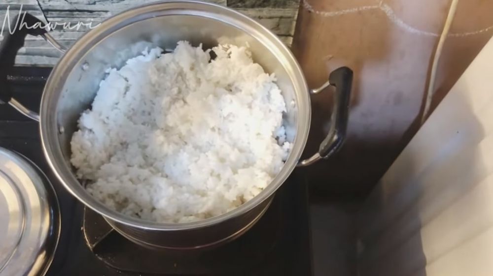 Bisa lebih pulen, ini cara mengatasi nasi yang keras dan kurang matang
