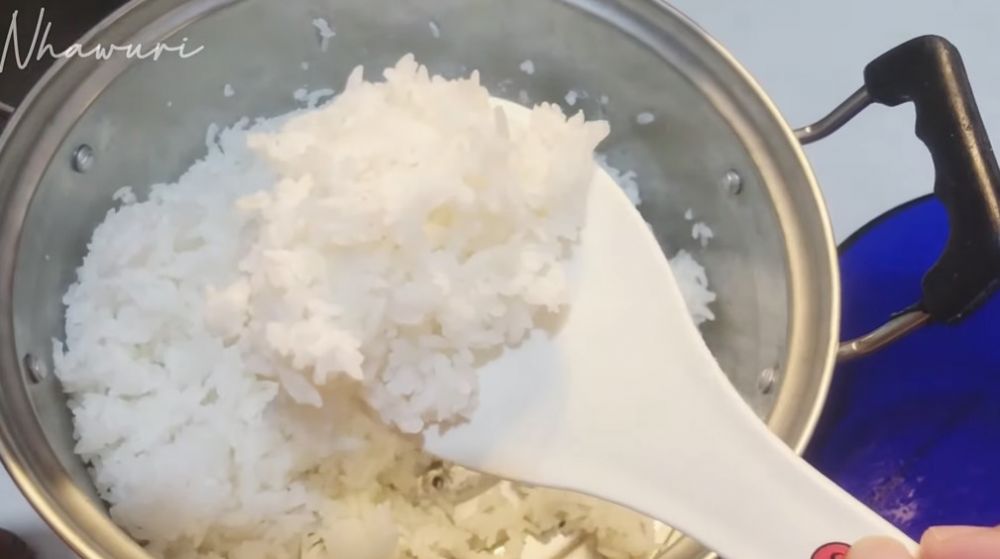 Bisa lebih pulen, ini cara mengatasi nasi yang keras dan kurang matang