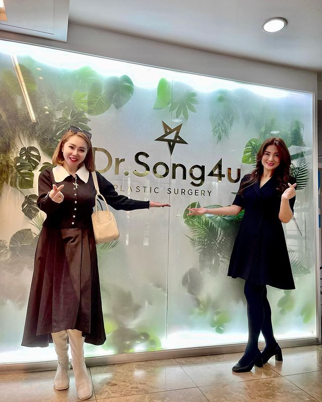 Potret terbaru Femmy Permatasari usai oplas berbagai sumber Potret terbaru Femmy Permatasari usai oplas berbagai sumber