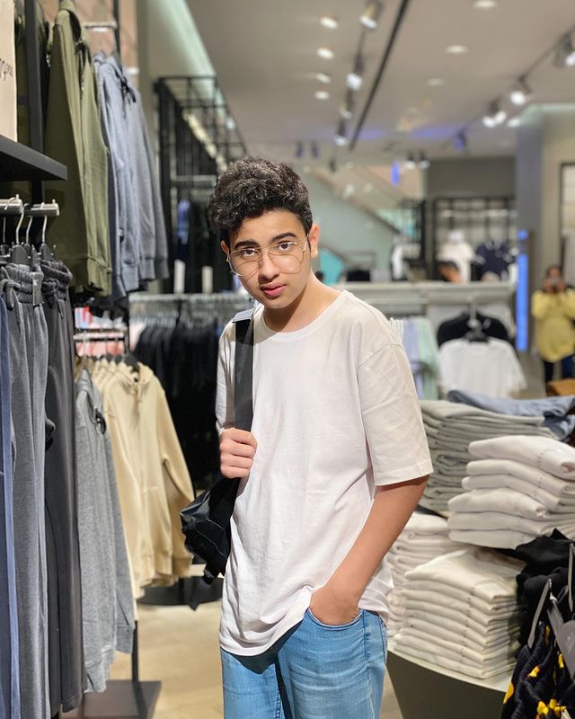 Idola remaja, 7 potret terbaru Suheil Bisyir 'Prabu Surawisesa' berbagai sumber Idola remaja, 7 potret terbaru Suheil Bisyir 'Prabu Surawisesa' berbagai sumber