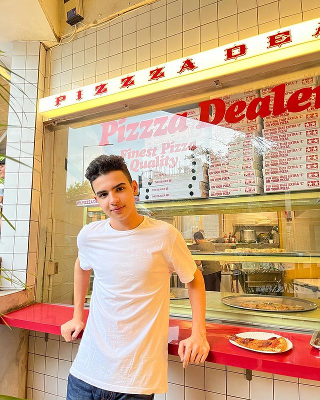 Idola remaja, 7 potret terbaru Suheil Bisyir 'Prabu Surawisesa' berbagai sumber Idola remaja, 7 potret terbaru Suheil Bisyir 'Prabu Surawisesa' berbagai sumber