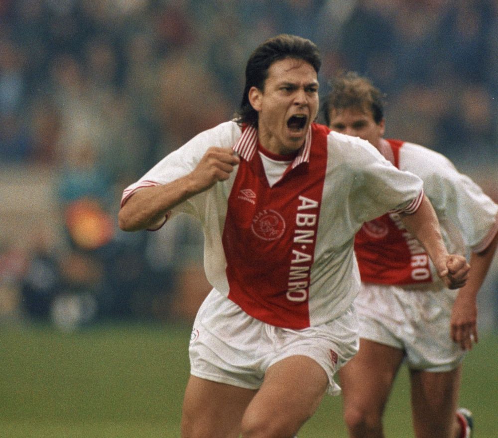 11 Legenda sepak bola yang tak pernah main di Piala Dunia