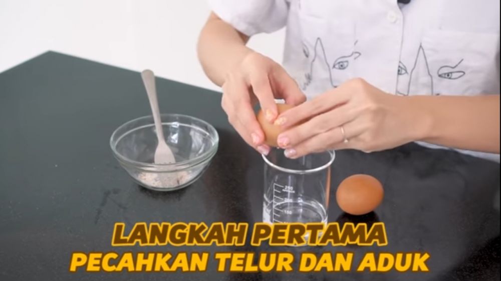 5 Trik membuat telur gulung antigagal dan praktis ala Jessica Jane