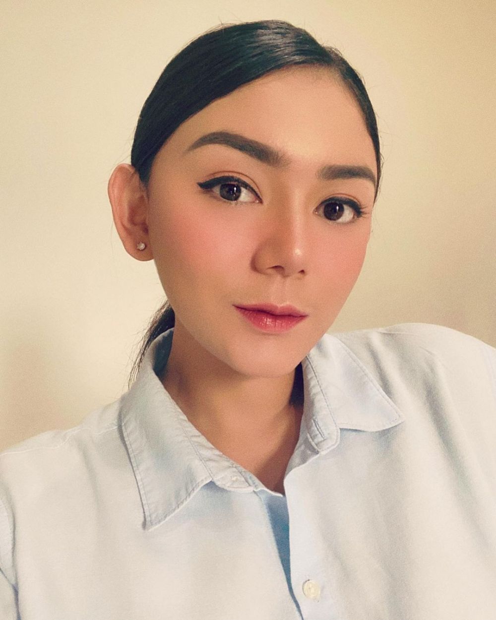 Perjuangan seleb sembuh dari hipertiroid Berbagai sumber Perjuangan seleb sembuh dari hipertiroid Berbagai sumber