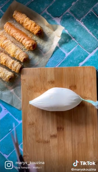 Trik gunakan piping bag agar tetap bersih dan bisa dipakai berulang