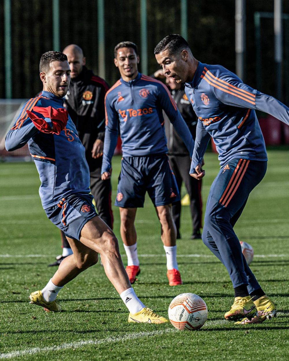 Tak mau minum alkohol dan bertato, alasan Cristiano Ronaldo bikin haru