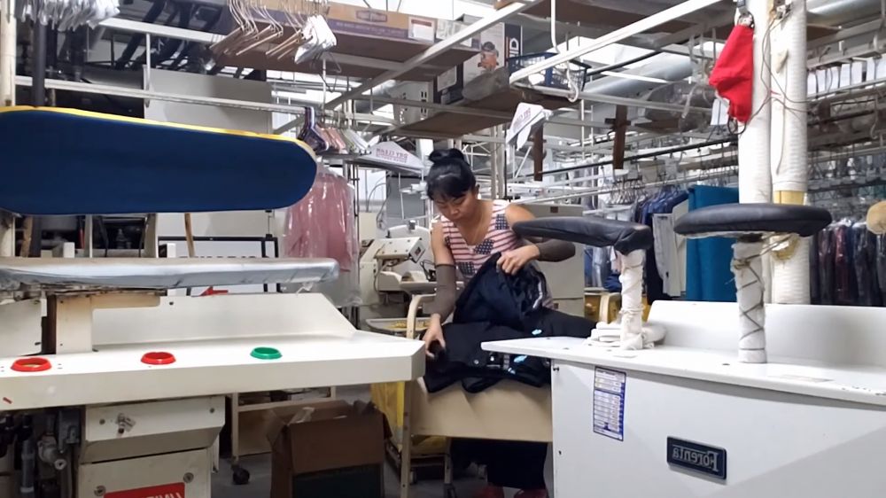 devi model iklan penjual tempe © berbagai sumber devi model iklan penjual tempe © berbagai sumber