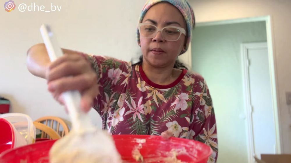 devi model iklan penjual tempe © berbagai sumber devi model iklan penjual tempe © berbagai sumber